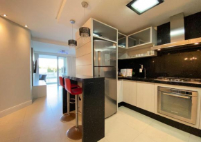 Boulevard 203 A - Apartamento super aconchegante de 3 dormitórios em elegante condominio com piscina aquecida no centro de Bombinhas